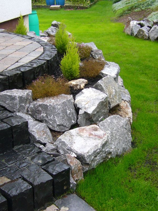 Stein_im_Garten13.jpg